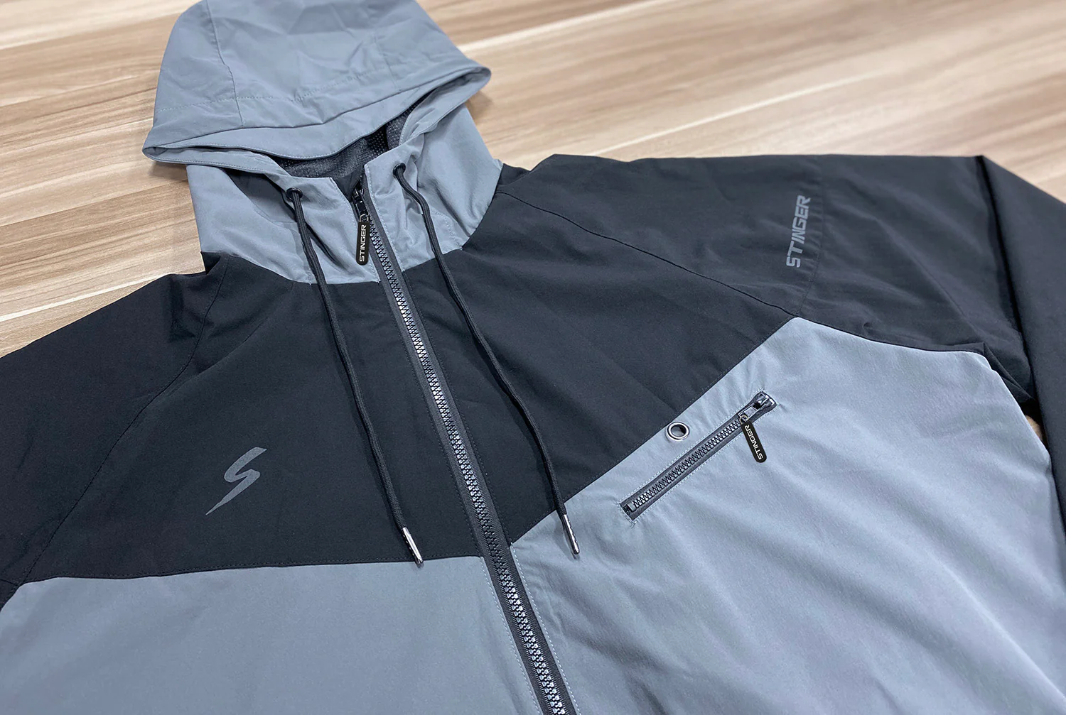 Roundtripper Windbreaker Jacket - Image 3