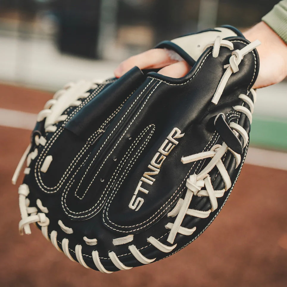 Stinger Black Diamond 33.5" Catcher's Mitt - Image 4