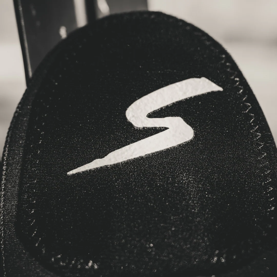 Stinger Sliding Mitt - Image 11
