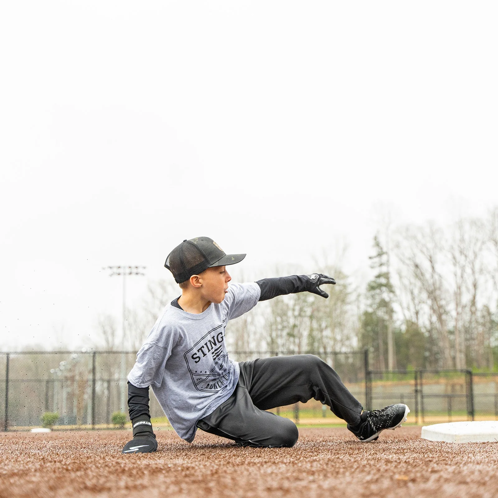 Stinger Sliding Mitt - Image 8