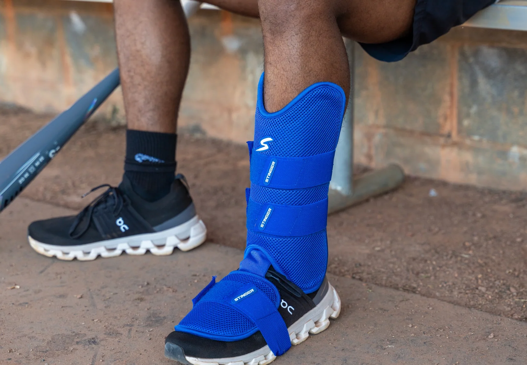 Stinger Select Leg Guard - ROYAL - Image 9
