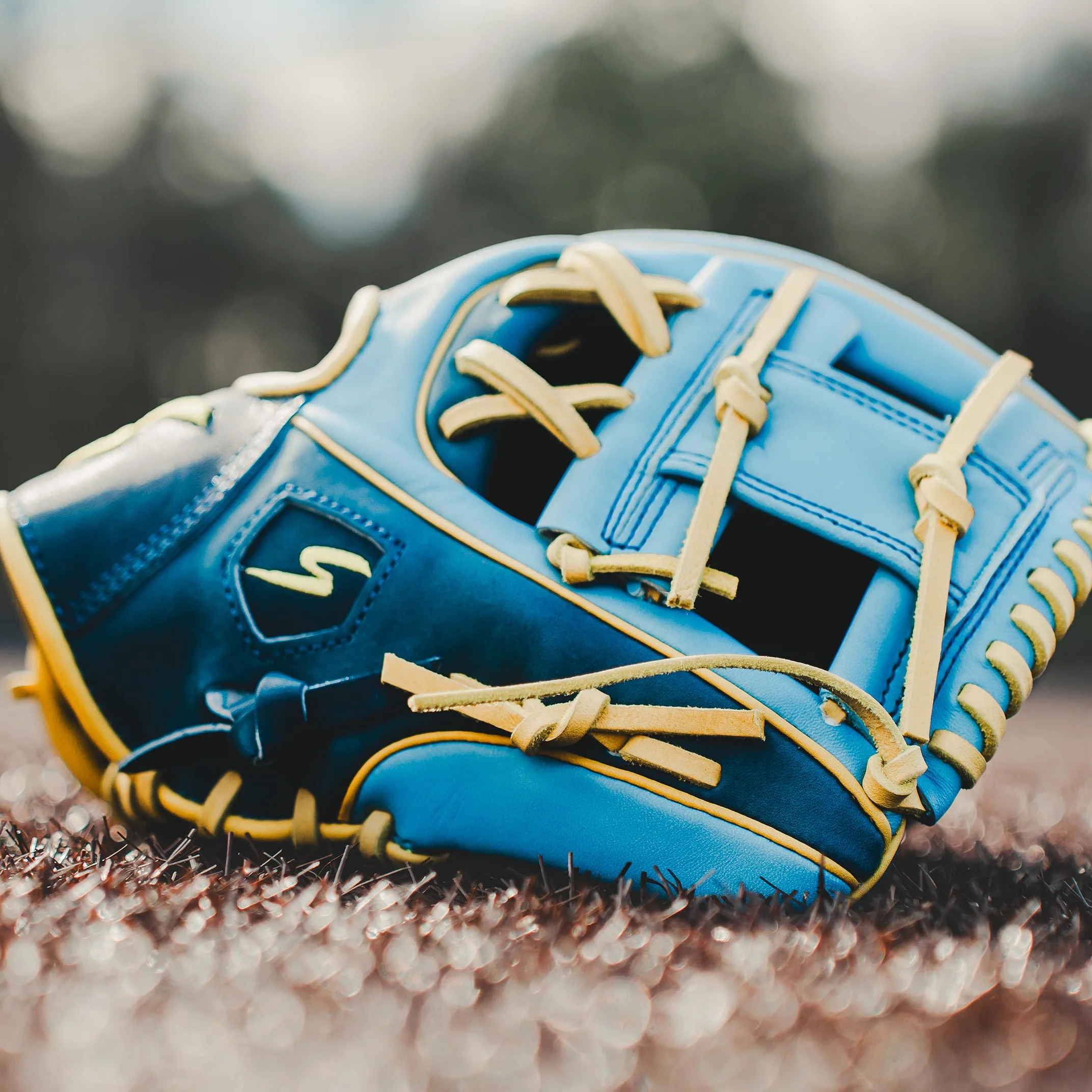 Stinger Thunderbolt 11.75" Baseball Fielding Glove - Image 2