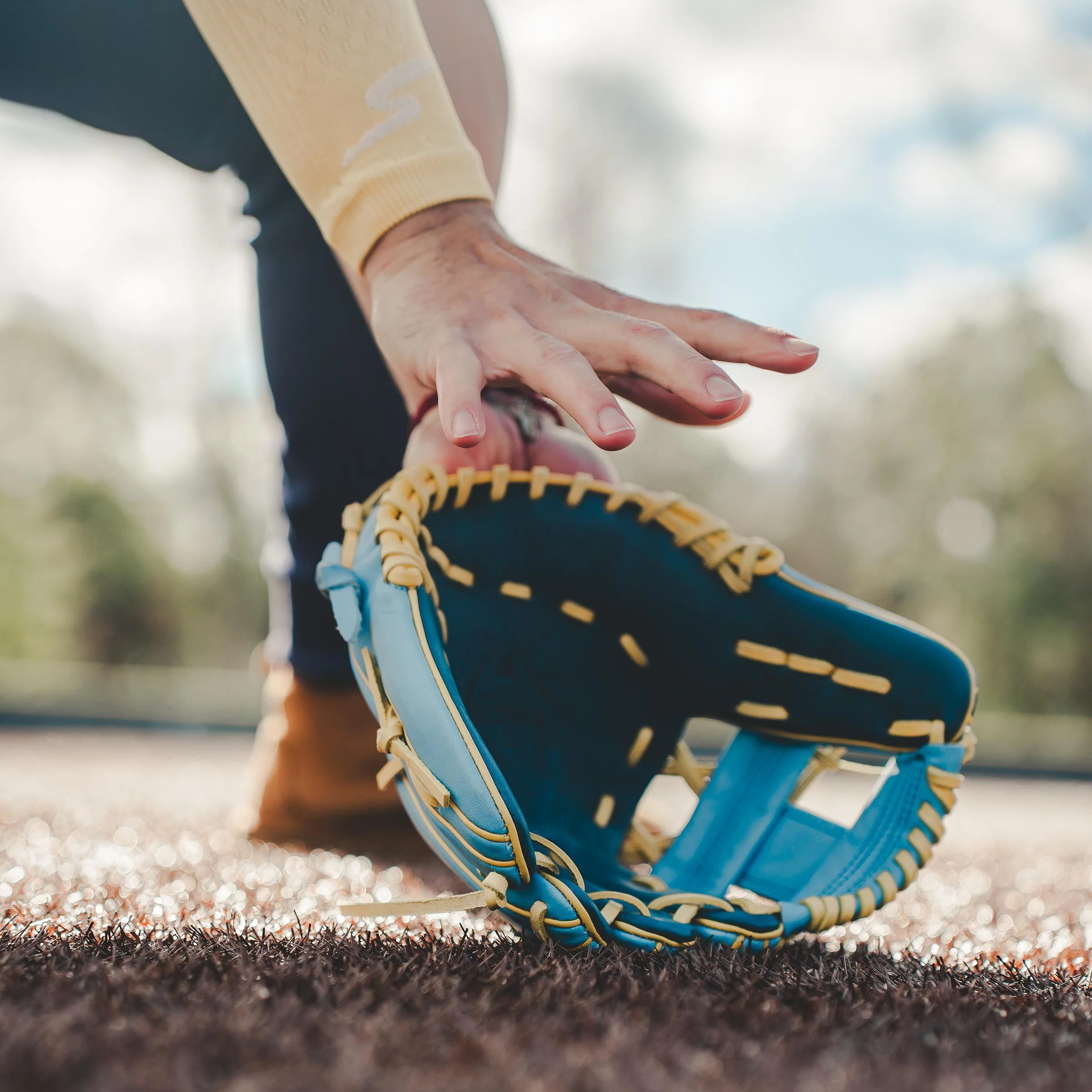Stinger Thunderbolt 11.75" Baseball Fielding Glove - Image 4